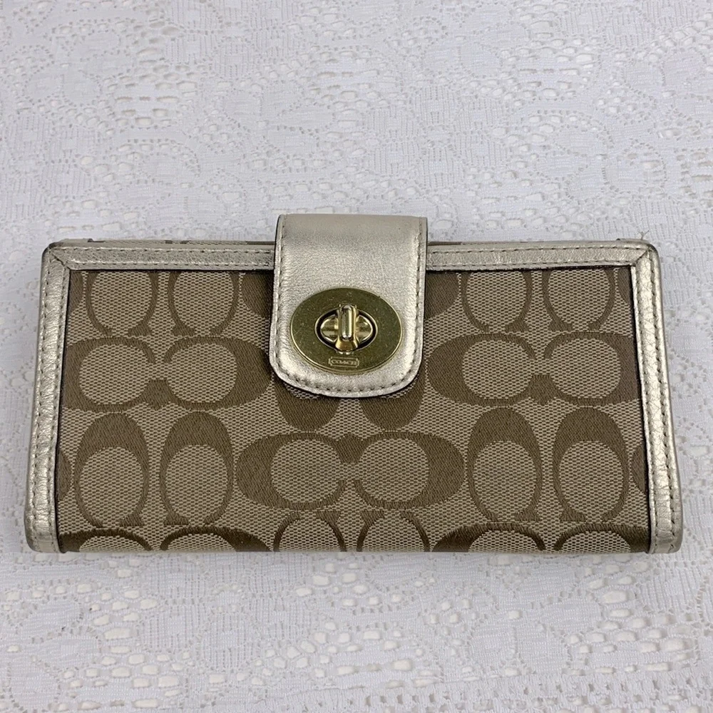 Vintage Coach Leather Fabric Wallet Signature C Turnkey opening Tan Gold shine